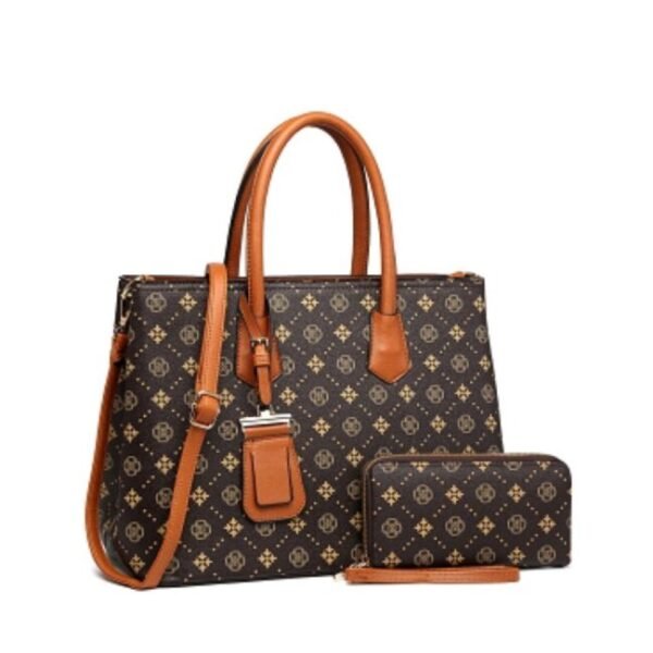 Cartera marron con monedero