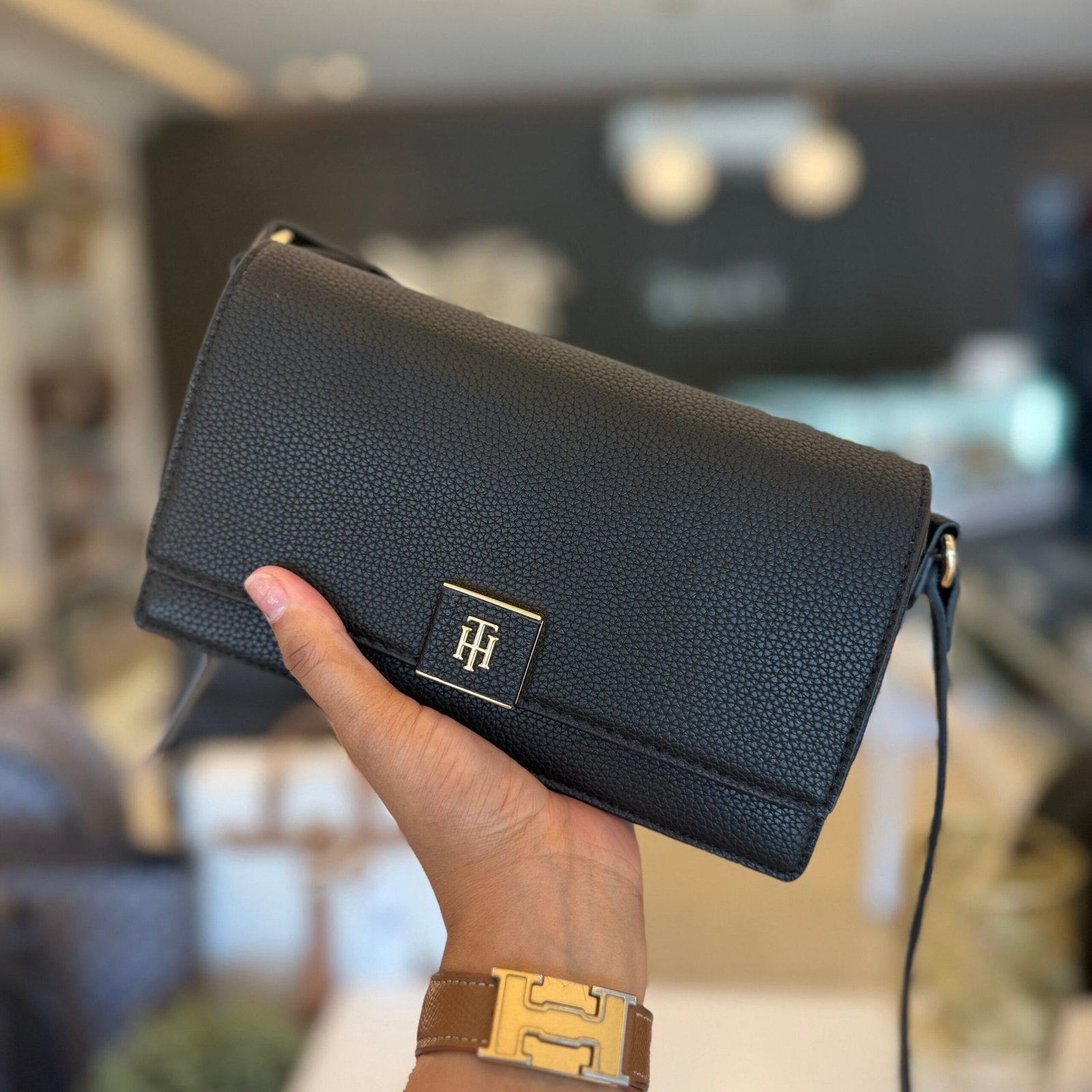 Crossbody Tommy Hilfiger Negro bk98