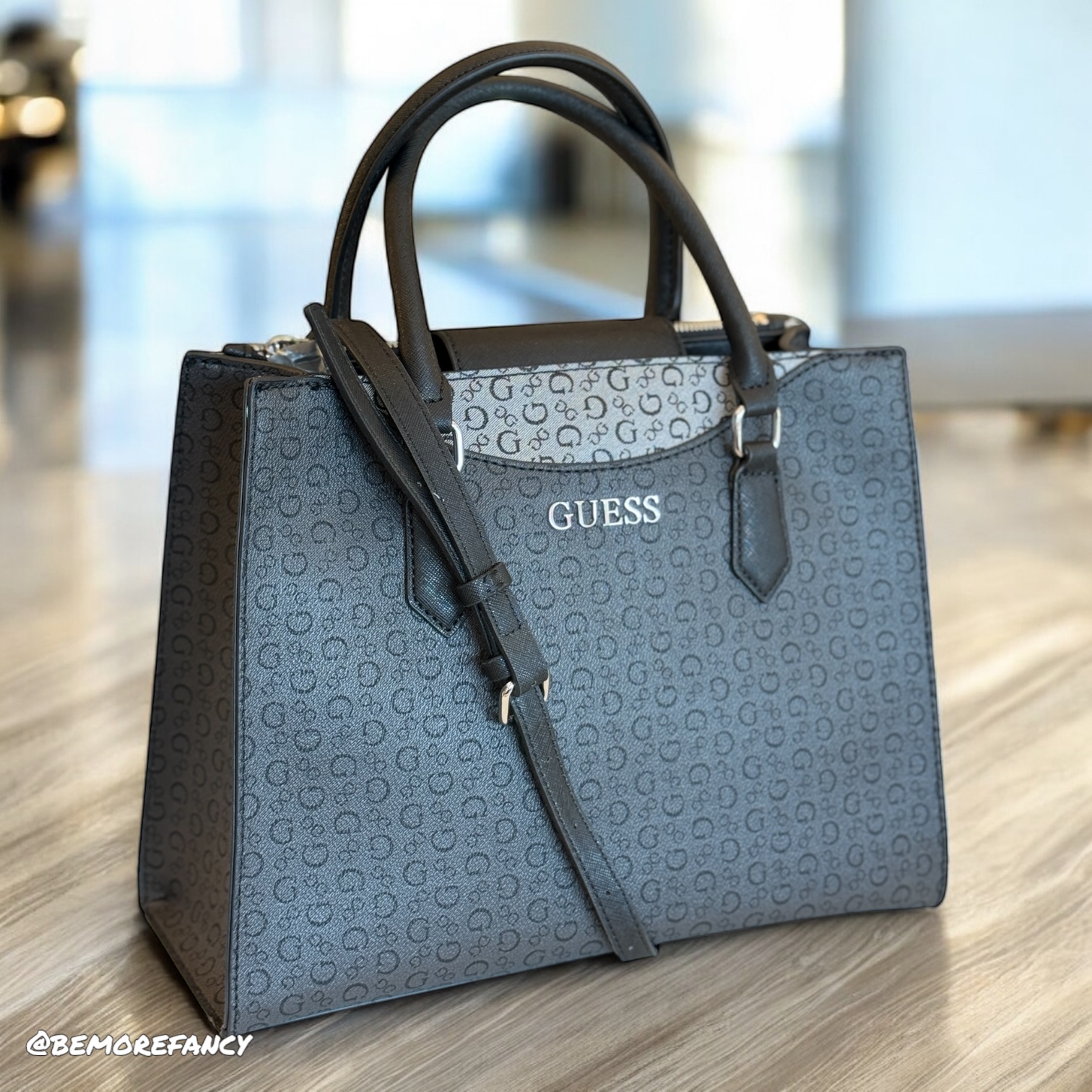 Cartera Guess Decorah Coal Mult