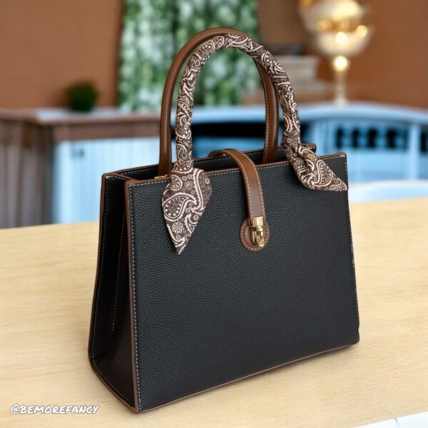 Cartera Compacta 24077 Negra