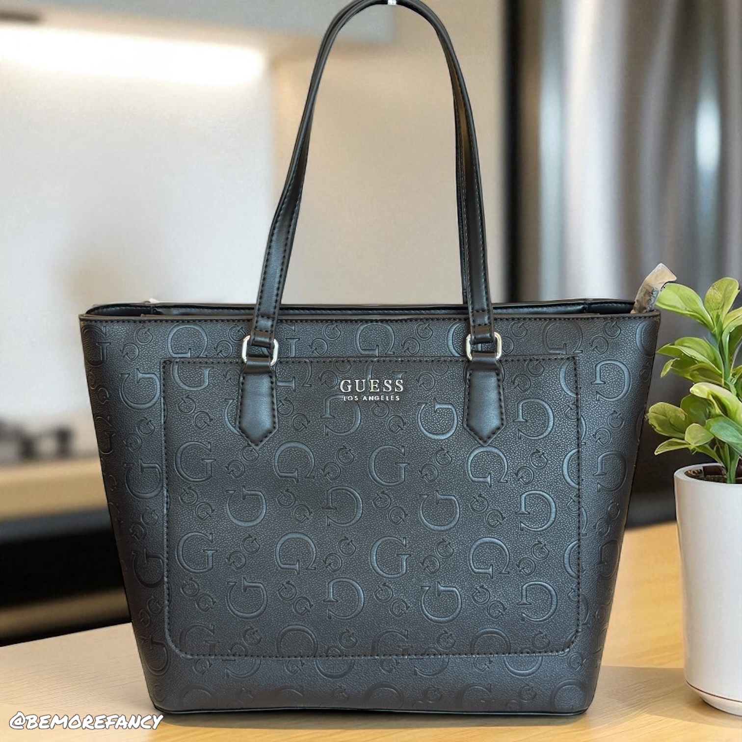 Cartera Guess Hensley BK Tote