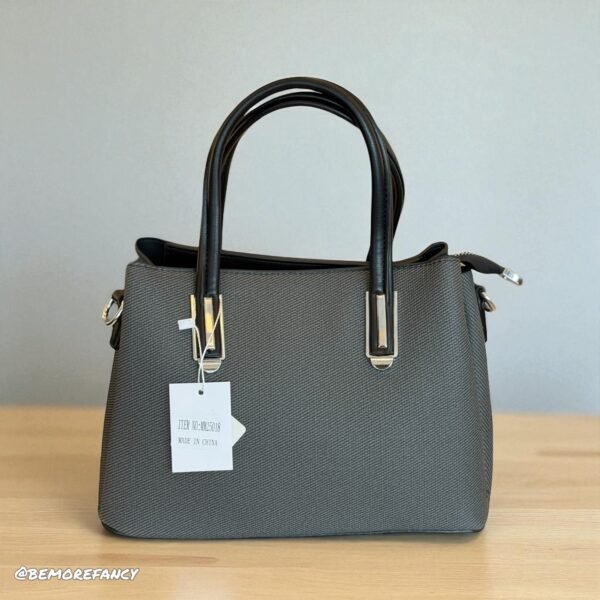Cartera Mediana MM25018 Negra