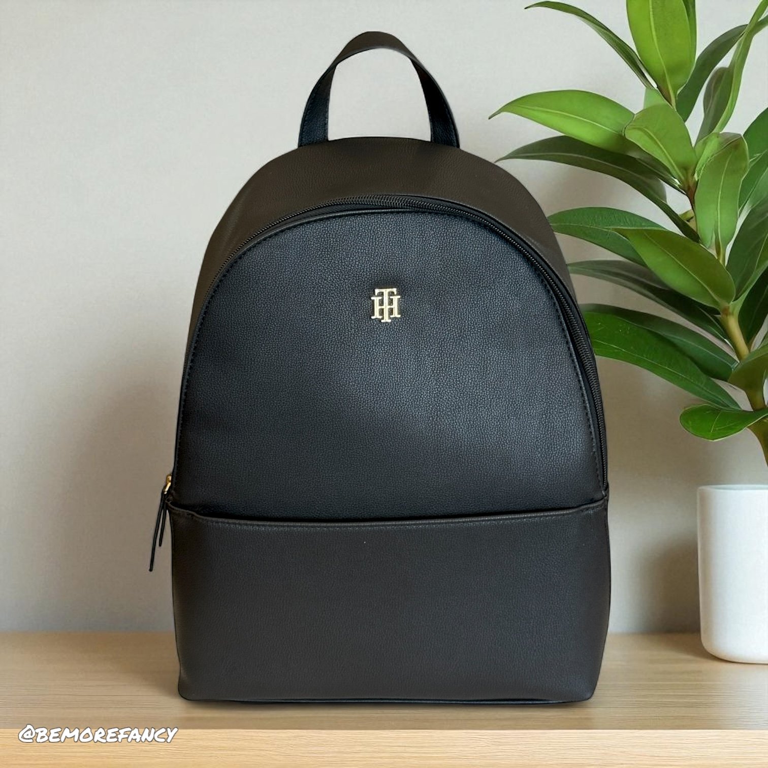Mochila Tommy Hilfiger 2Zo Negra - Imagen 2