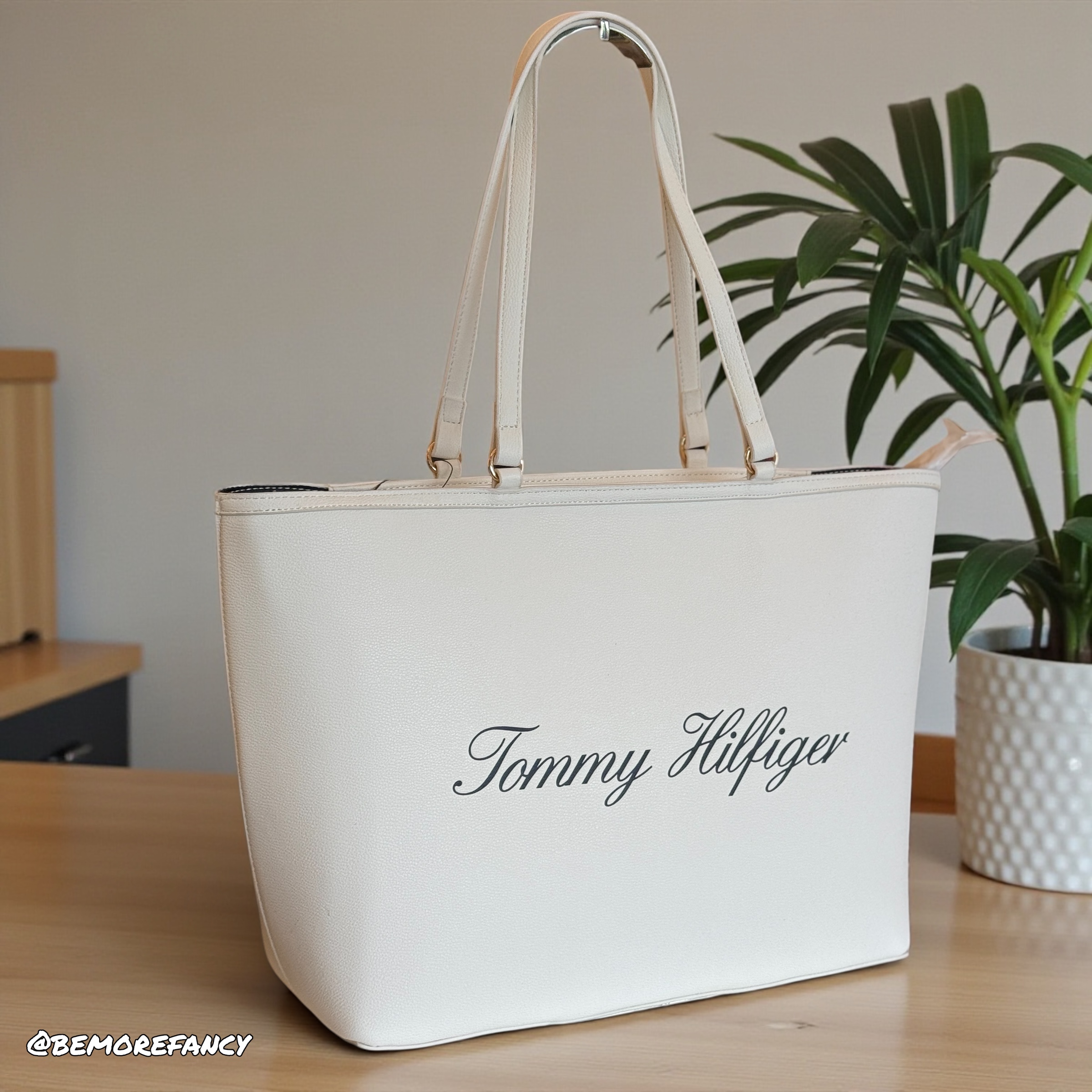 Cartera Tommy Hilfiger Blanca YBH - Imagen 2