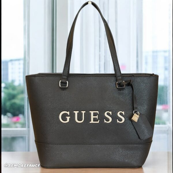 Cartera Guess Kelani Negra