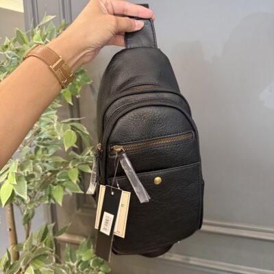 Mochila cruzada Olivia en Leather NEGRO QW89