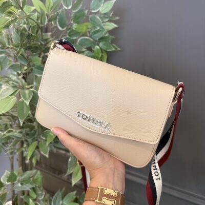 Crossbody Tommy Hilfiger AB2 43