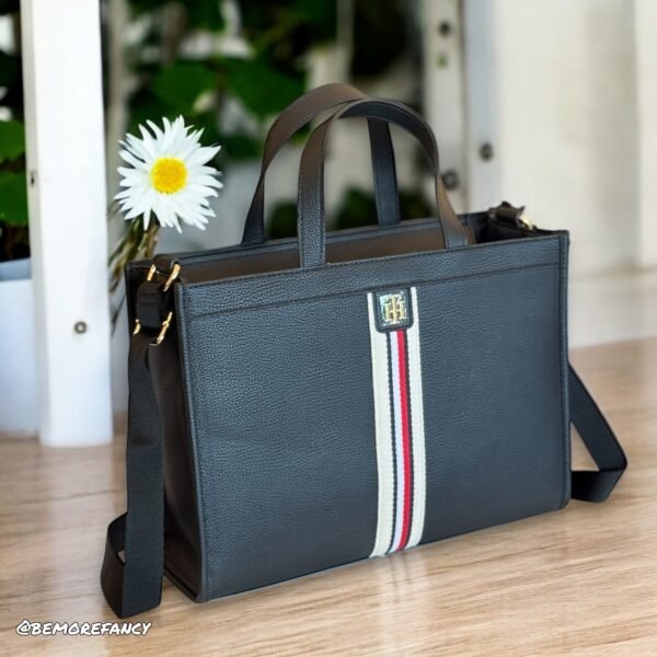 Cartera Tommy Hilfiger Negra mediana