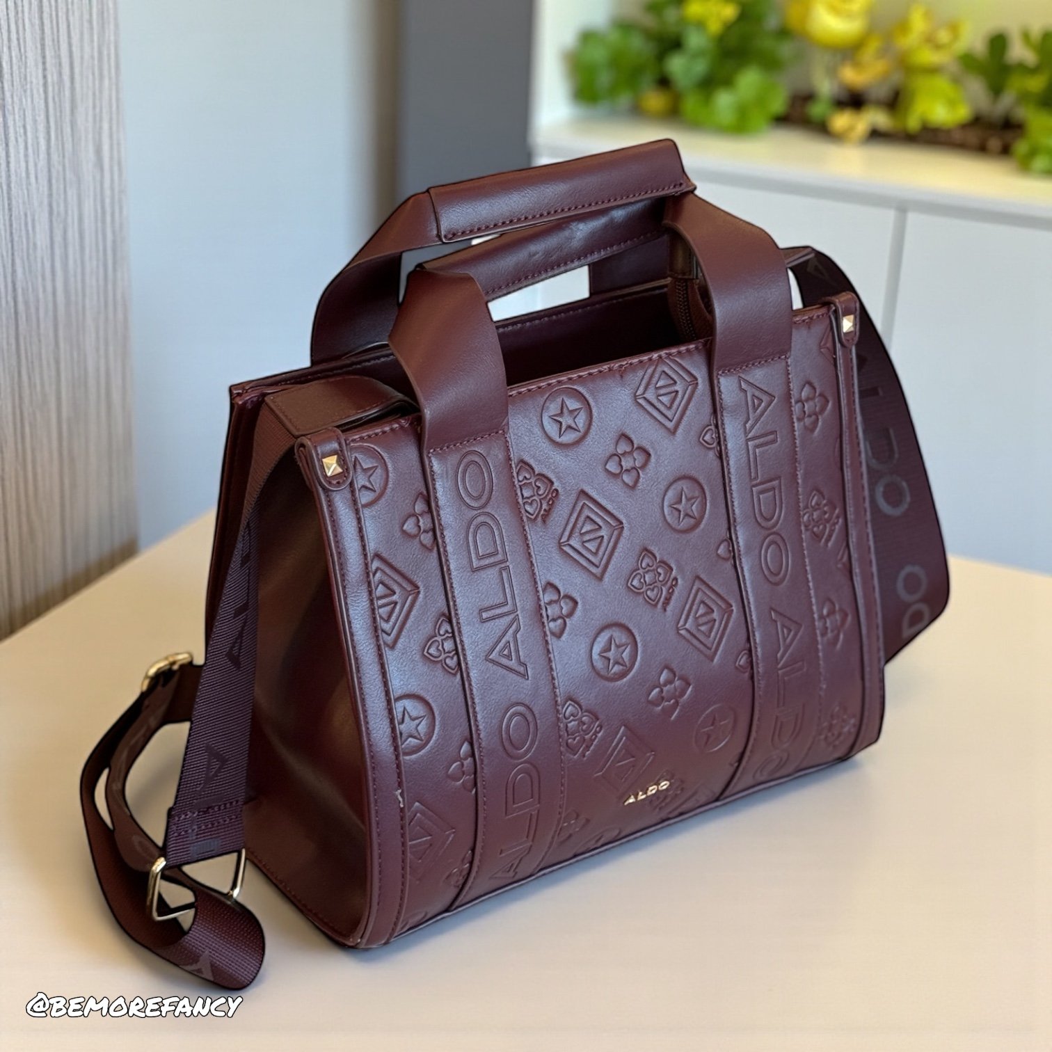 Cartera Aldo Borgoña Mediana - Imagen 2