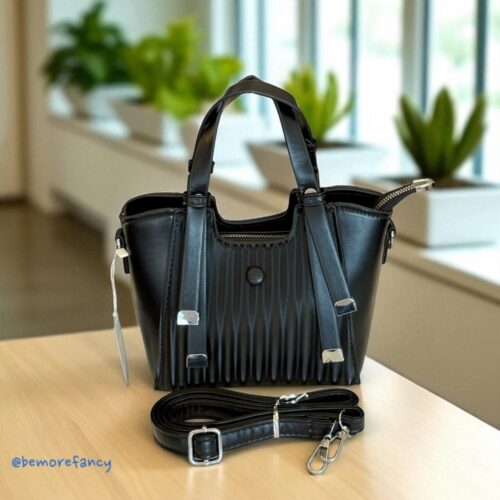 Cartera pequeña M25028 Negra Crossbody