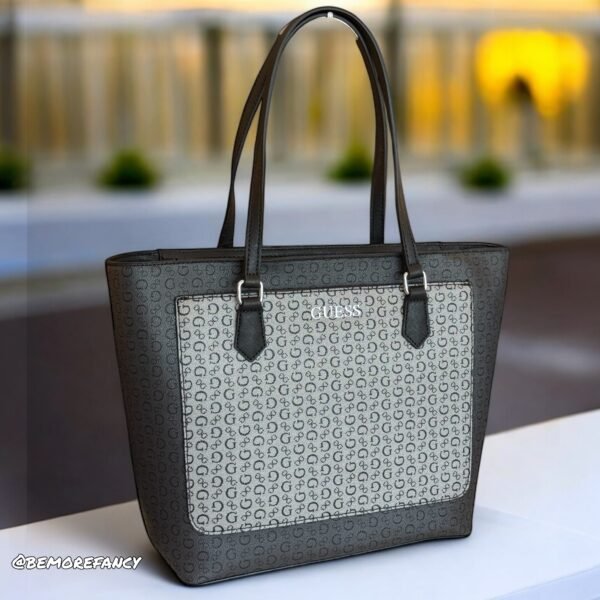 Cartera Guess Decorah Negra