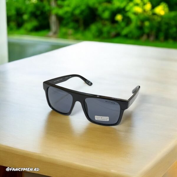 Gafas Tommy Hilfiger Square BK