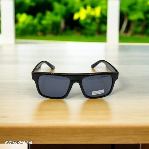 Gafas Tommy Hilfiger Square BK