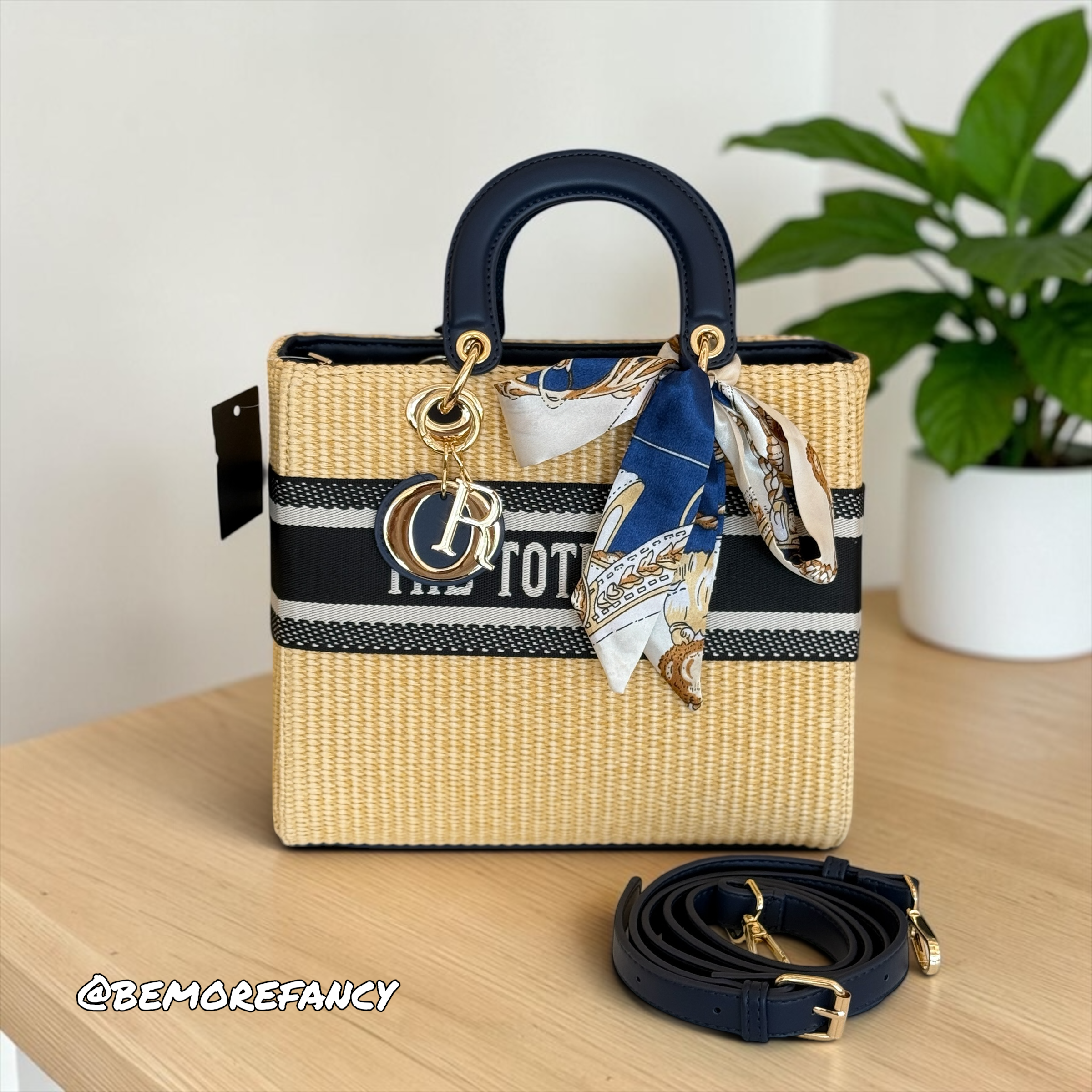 Cartera Mediana ZB1240 BK RT76