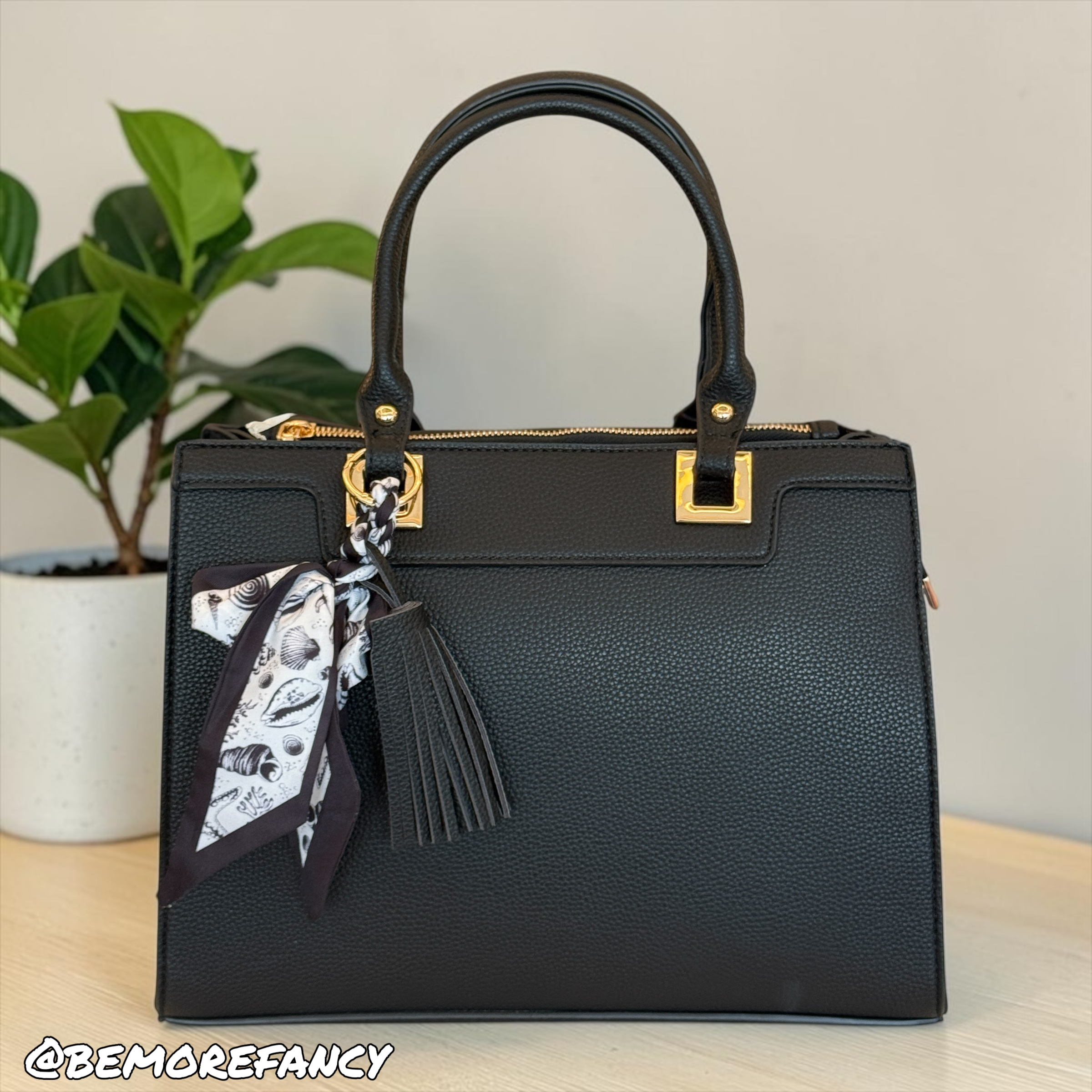 Cartera Elegante La Terre Black T3764