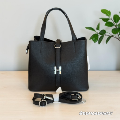 Cartera Mediana M25050 Negra