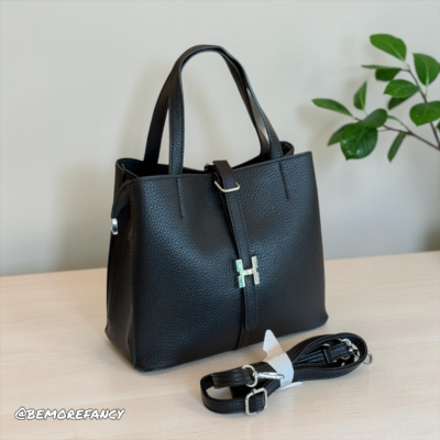Cartera Mediana M25050 Negra