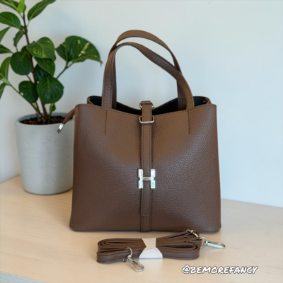 Cartera Mediana M25050 Marrón