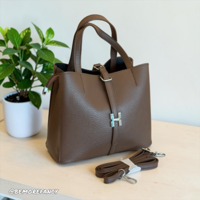 Cartera Mediana M25050 Marrón