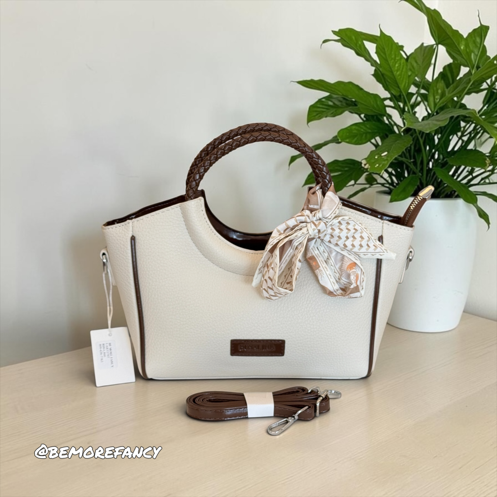 Cartera Mediana M35089 Beige