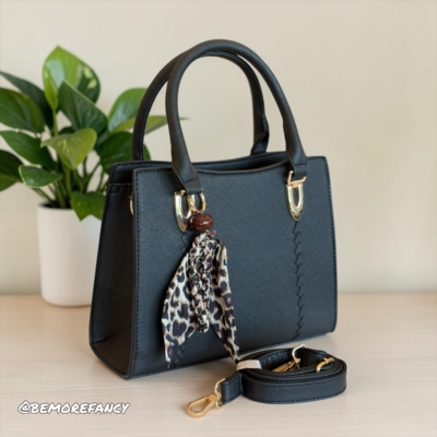 Cartera Compacta La Terre BN2284 Negra