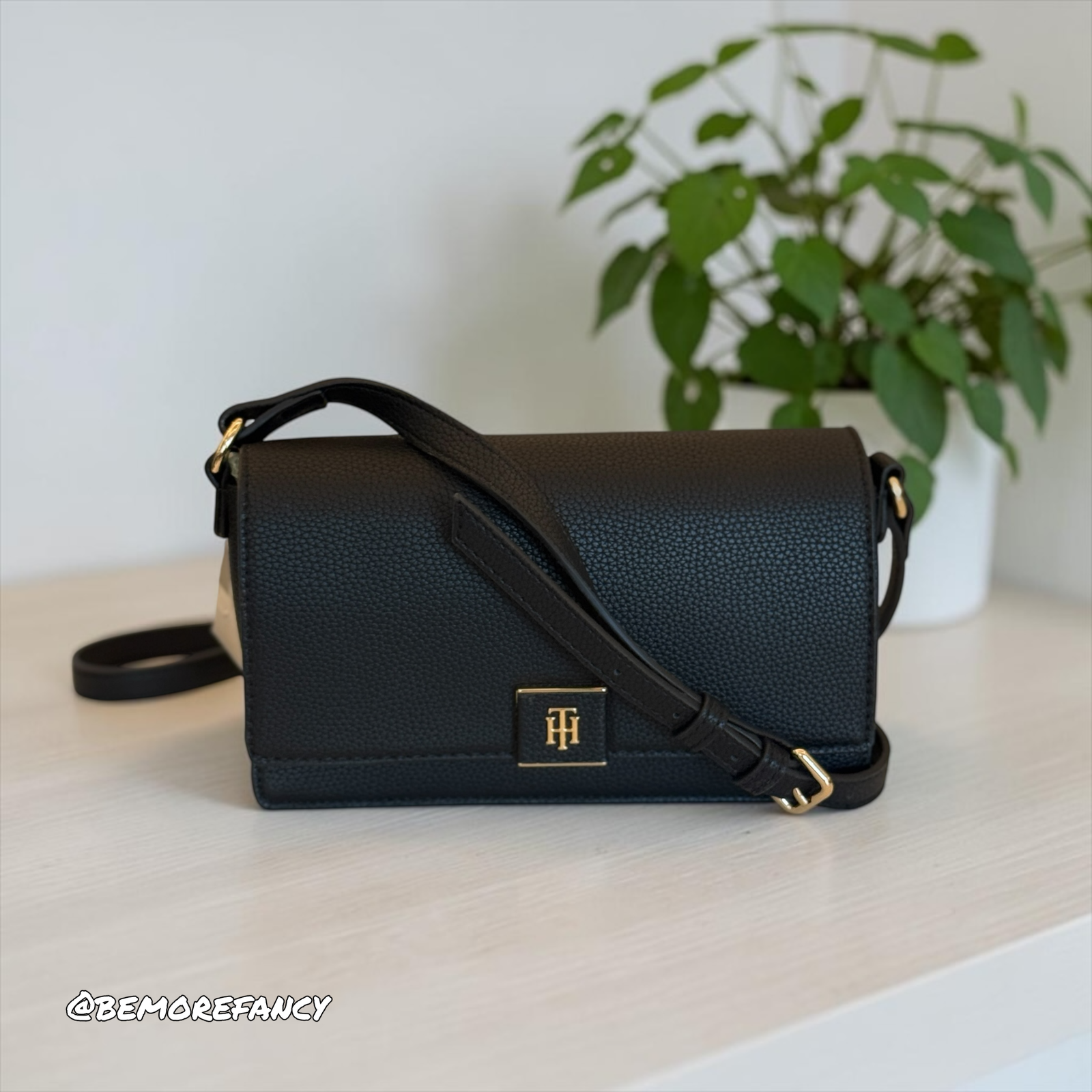 Crossbody Tommy Hilfiger Negro bk98