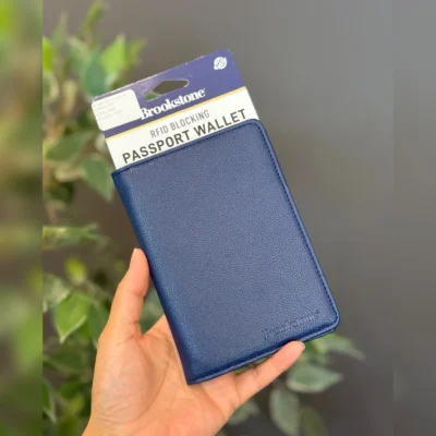 Porta Pasaporte Brookstone RFID Azul