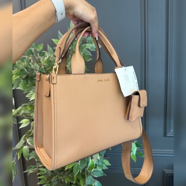 Cartera Anne Klein Mellie Mediana