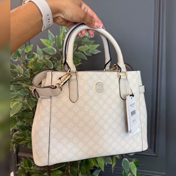 Cartera Nine West Ravina Vanilla logo