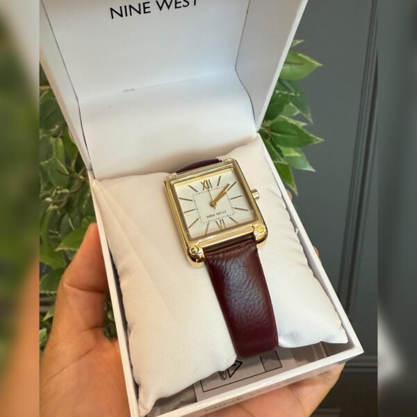 Reloj Nine West Square Marron