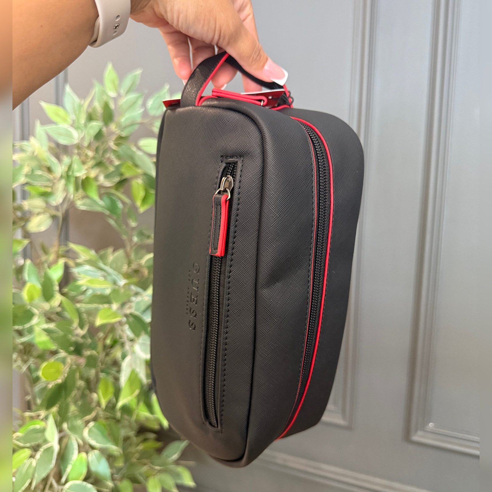 Neceser Guess Travel kit 0014 Bulto de Mano - Imagen 2