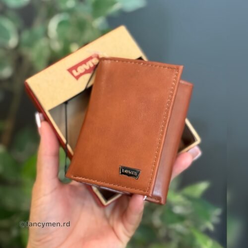 Billetera Levi's Trifold Camel sdf