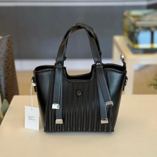 Cartera pequeña M25028 Negra Crossbody