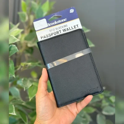 Porta Pasaporte Brookstone RFID Negro