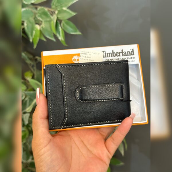 Billetera Timberland tipo money clip para hombre, en piel auténtica. Compacta, moderna y funcional, ideal para llevar lo esencial con estilo.