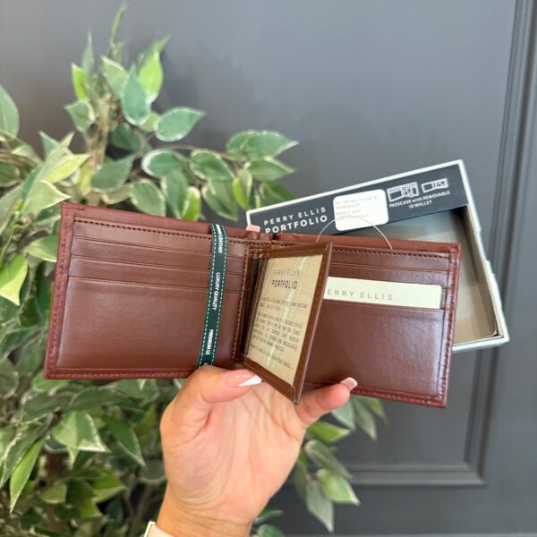 Billetera Perry Ellis Bifold Marron YHG